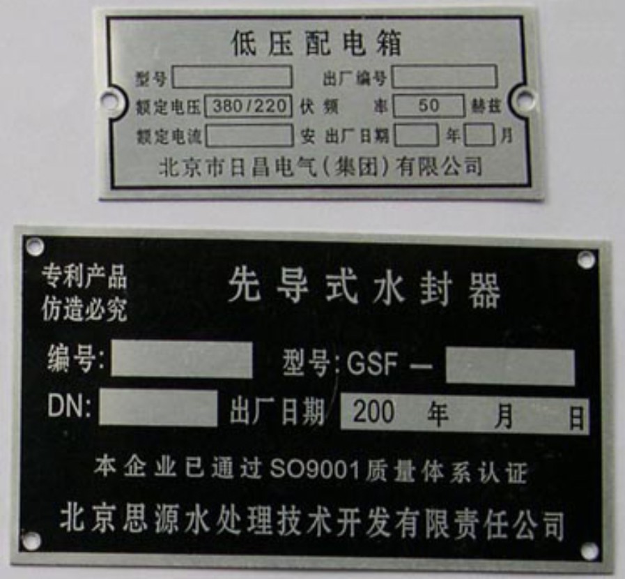 �~�X����